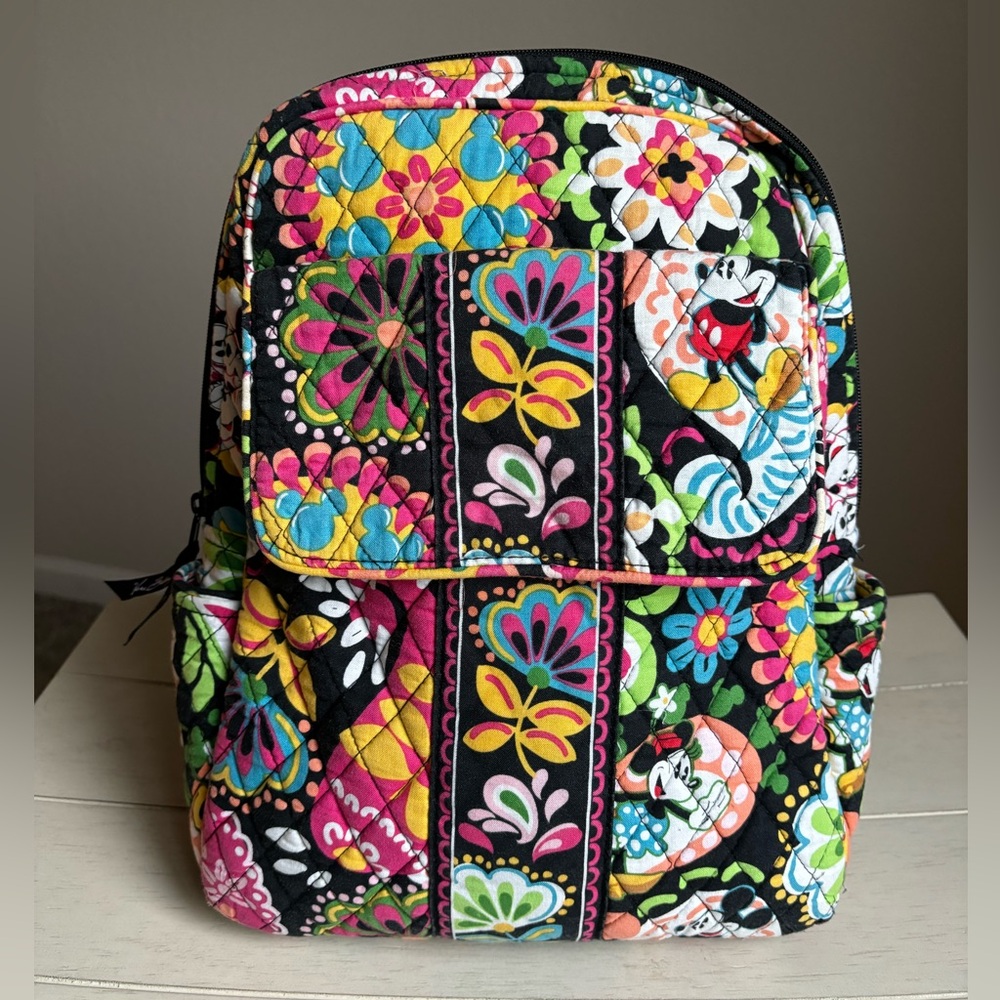 EXCELLENT CONDITION! RETIRED Disney Vera Bradley Small Backpack